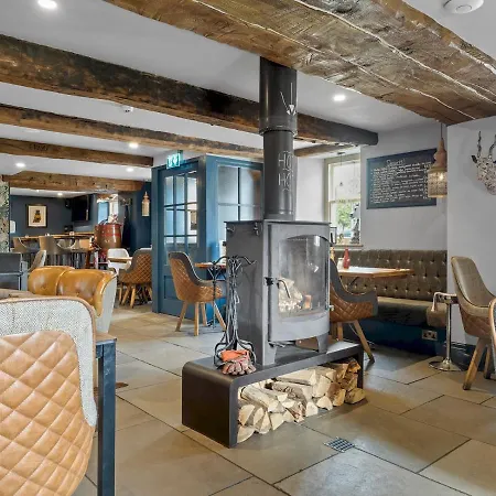 3 Bed Above Beautiful Country Pub - Pass The Keys Appartamento Baycliff